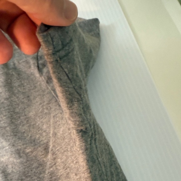 Abercrombie & Fitch Leopard Gray Graphic T-Shirt - Picture 5 of 7